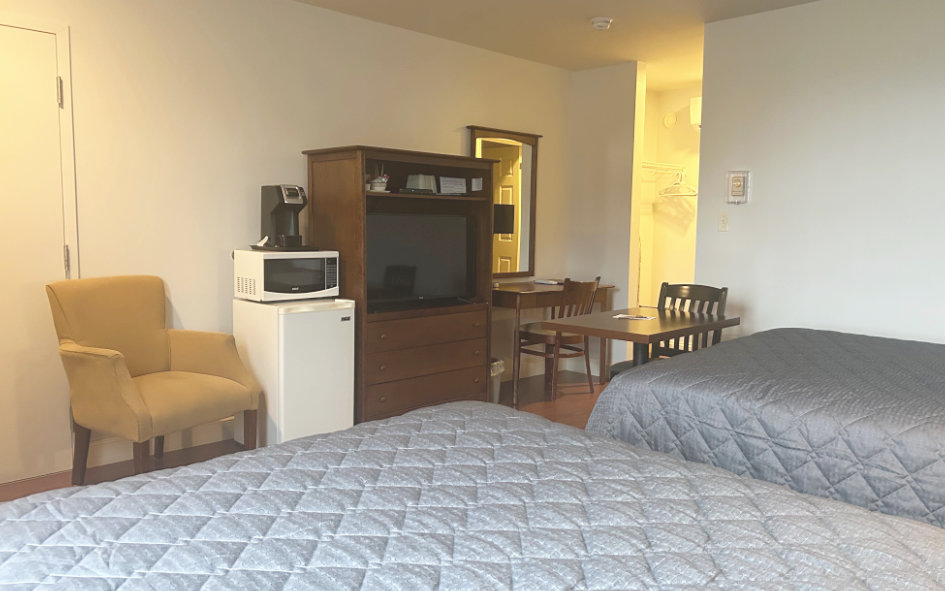 Microwave, Mini Fridge, Big Scrren, TV, Mirror And Bathroom Door